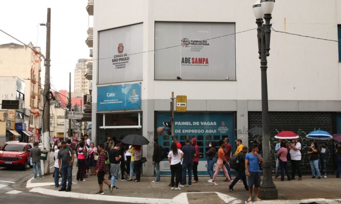 emprego_trabalho_desemprego_cate_rvrsa_abr_20220429_0569