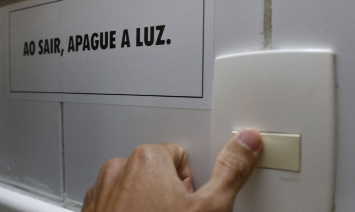 energia_eletrica_interruptor_de_luz_energia070720211247