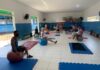 Aulas de ginástica e alongamento são ministradas no Centro de Apoio Educacional (CAE) Pontal da Cruz
