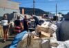 Prefeitura entrega cestas básicas e kits de higiene pessoal para trabalhadores da Cooperativa de Sucata de São Sebastião