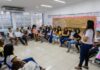 Estudantes de São Sebastião participam de roda de conversa sobre o Maio Laranja
