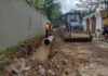 Prefeitura de São Sebastião troca 40 metros de tubulação da Rua Nair Marques dos Santos, em Boiçucanga