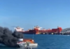 Embarcação pega fogo no canal de São Sebastião; duas pessoas são resgatadas após se lançarem no mar