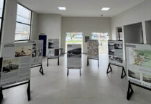 Exposição educativa resgata memória da Enseada em escola municipal de São Sebastião