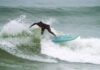 Surfista de São Sebastião conquista prata em liga de surfe criada por campeã mundial