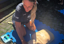 Professores esportivos de São Sebastião recebem curso de prevenção e atendimento ao afogamento