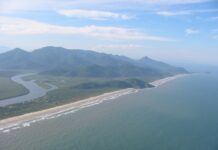 Governo de SP abre consulta pública inédita e lança plano para combater lixo no mar