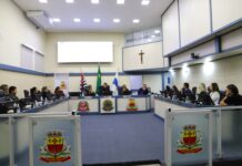 Câmara realiza reunião com representantes da OS da Saúde e vereadores discutem melhorias