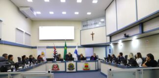Câmara realiza reunião com representantes da OS da Saúde e vereadores discutem melhorias