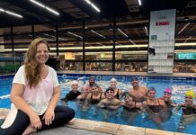Professores esportivos de São Sebastião participam de curso de natação criativa em São Paulo