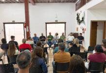 Setur reúne comerciantes da Rua da Praia para apresentar ações voltadas ao turismo local
