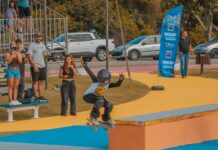 Evento de skate transforma pista revitalizada em espaço de convivência em São Sebastião