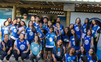 Projeto Jovens Naturalistas transforma praia em espaço de aprendizagem para estudantes