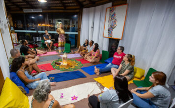 Curso para casais grávidos aborda parto, amamentação e cuidados com o bebê