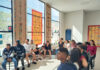 Alunos de São Sebastião são finalistas do Prêmio INVOZ 2026, da Embraer, com projeto educacional
