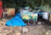 Prefeitura de São Sebastião recolhe carrinhos de ambulantes deixados em área pública no Guaecá