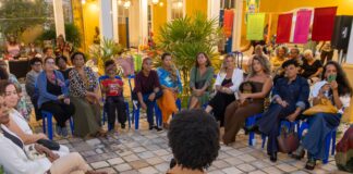 Exposição indígena na Casa da Cultura amplia formação de educadores da rede municipal