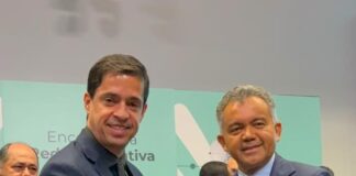 Presidente da Câmara firma acordo para implantação da TV Legislativa em Caraguatatuba
