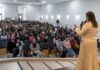 São Sebastião capacita profissionais de apoio para qualificar atendimento nas escolas