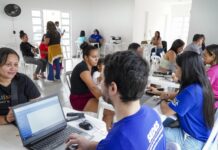 Atendimento móvel do CadÚnico leva serviços socioassistenciais a Boiçucanga nesta terça-feira