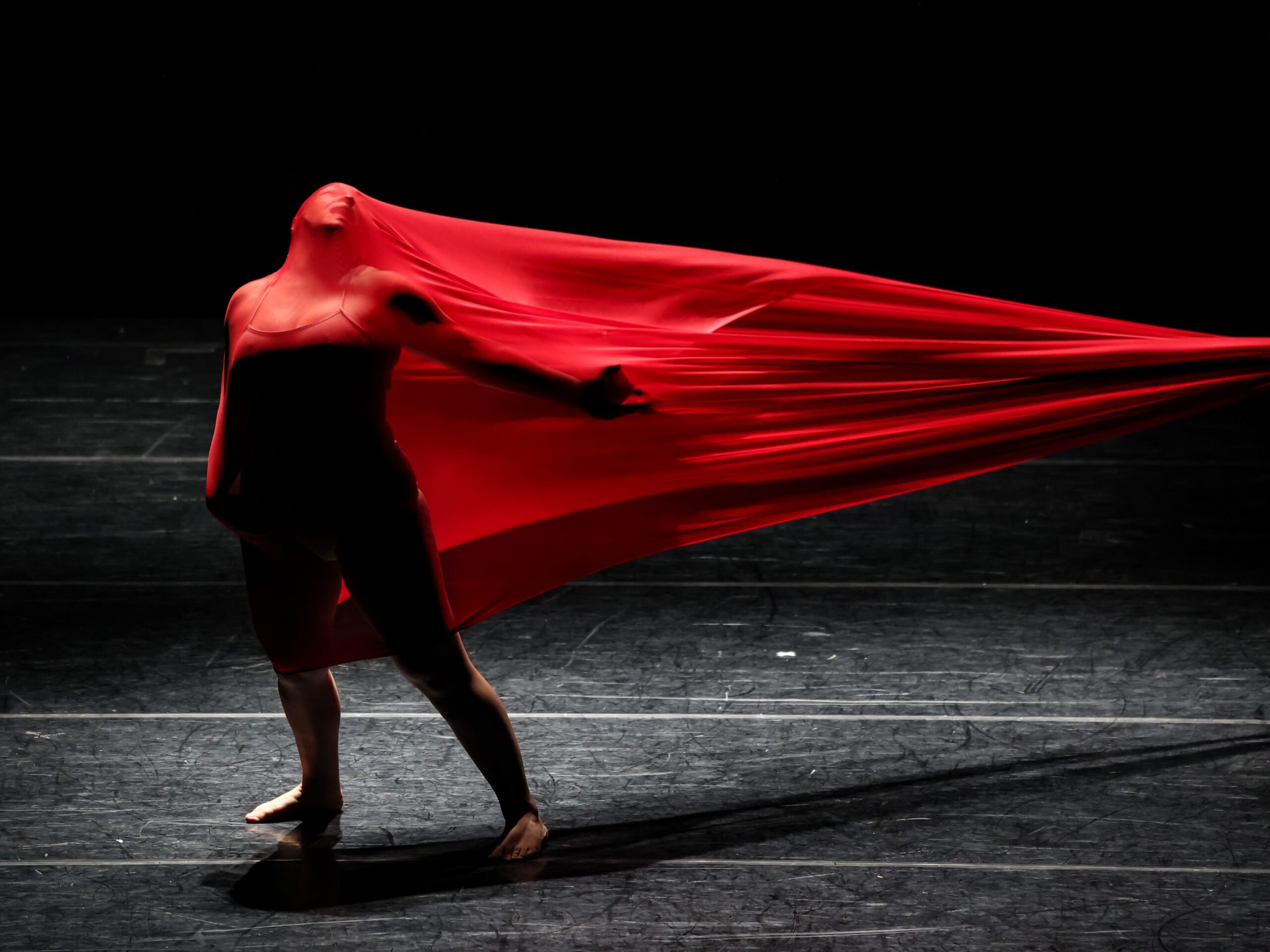 São Sebastião recebe no domingo oficina e espetáculo de dança contemporânea no Teatro Municipal