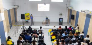 São Sebastião promove formação para secretários e diretores sobre autodeclaração racial e Censo Escolar