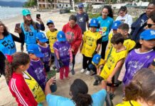 São Sebastião reúne crianças em ação que revela impactos do lixo nas praias no World Cleanup Day