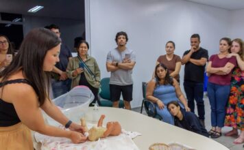 São Sebastião promove curso para gestantes e casais grávidos com orientações sobre amamentação