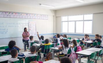 São Sebastião abre inscrições para processo seletivo da Educação com vagas para professores em 2027