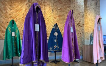 Exposição na Casa Severino Ferraz reúne mantos de Nossa Senhora das Dores em São Sebastião