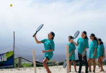 São Sebastião oferece aulas gratuitas de beach tennis para estudantes das redes pública e privada