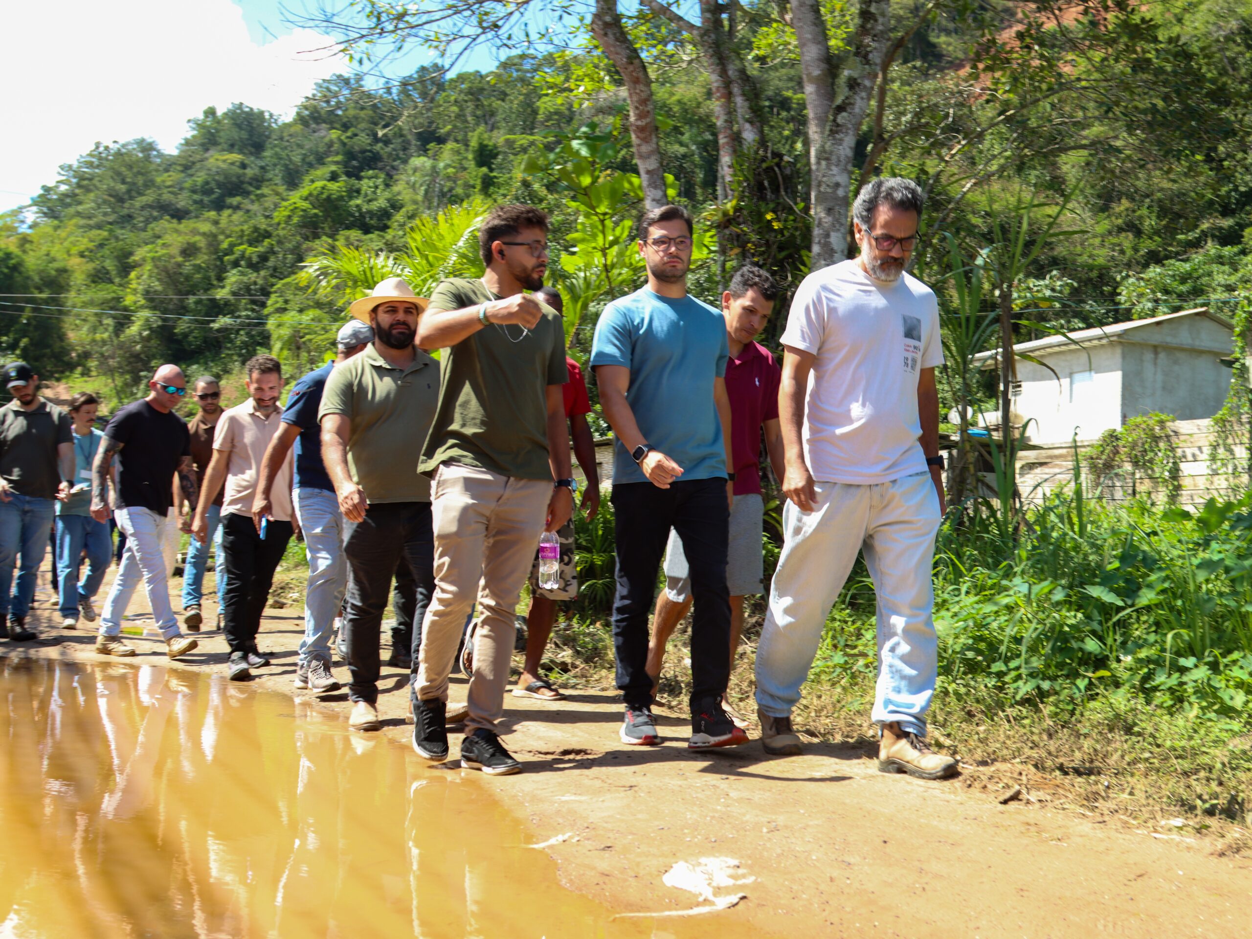 Prefeitura e EDP avançam em projeto para implantação de energia elétrica na Barreirinha