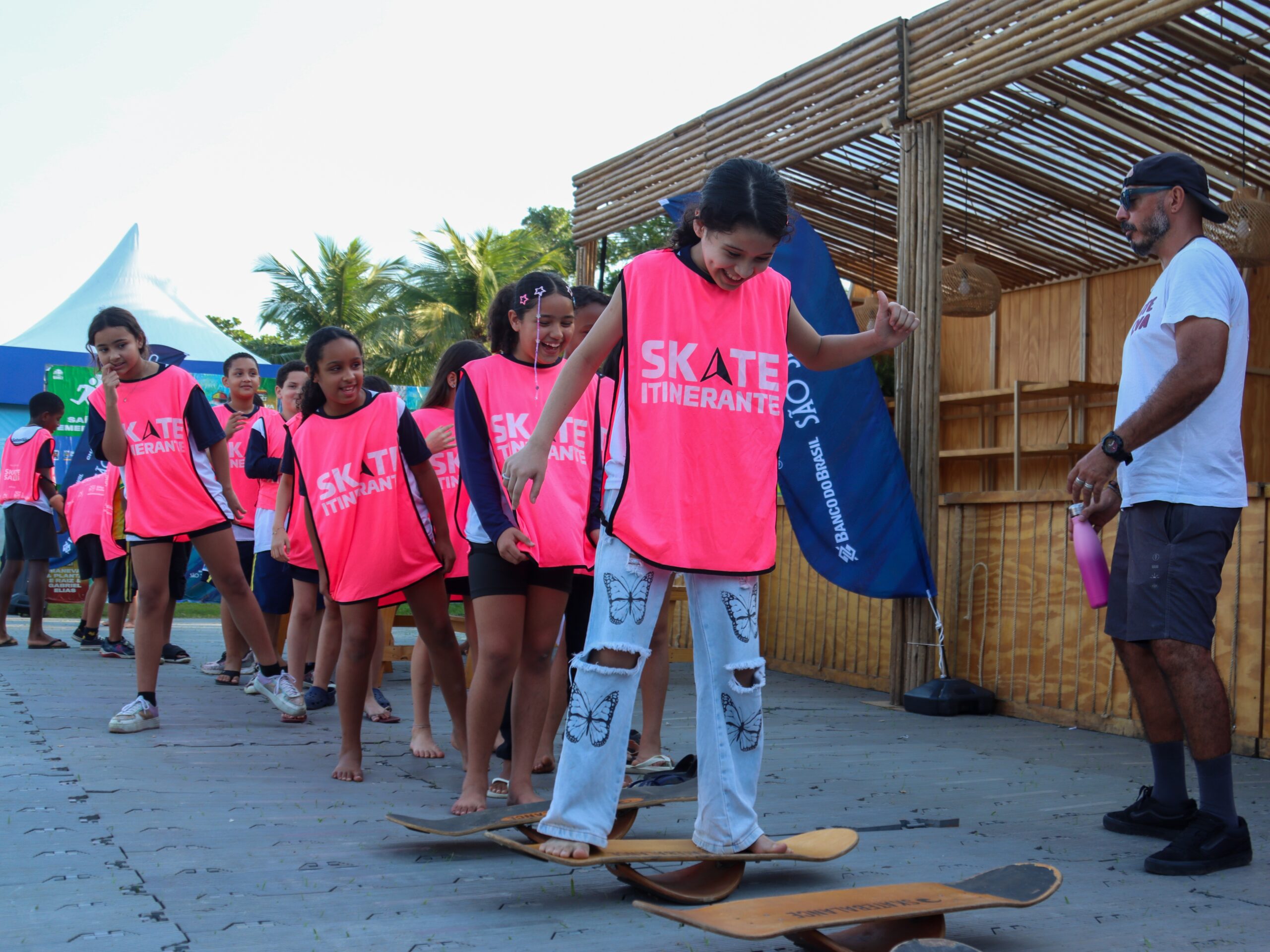 São Sebastião Pro leva Maresias em cenário de experiências esportivas para alunos da rede municipal
