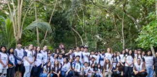 Projeto ‘Regeneração’ reúne estudantes de cinco escolas e comunidade indígena em ação de reflorestamento