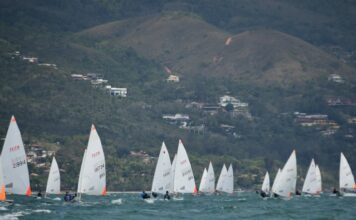 Atletas da Escola de Vela de São Sebastião buscam título do 40º Campeonato Brasileiro da Classe Dingue