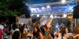 Bandas Dudendê, Kombirutas e Caraúna são atrações do Luau Enseada neste sábado