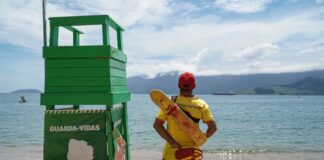 Prefeitura de Ilhabela abre 20 vagas para guarda-vidas na temporada de verão 2026/2027